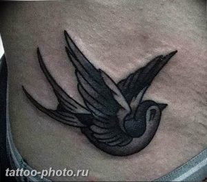 рисунка тату воробей 03.12.2018 №016 - photo tattoo sparrow - tattoo-photo.ru